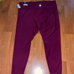 Old Navy  Red active leggings Photo 2