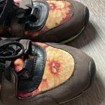 Floral Patterned Women's Sneakers Brown Size 7.5 Photo 4