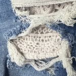 American Eagle  Women's 5.5" Distressed‎ Eyelet Pockets Denim Shorts Size 6 Photo 1