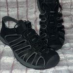 Croft & Barrow  Black Women’s Closed-Toe Sandals for Active‎ Wear Photo 1