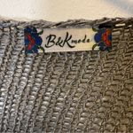 B & K Moda Boutique Open Weave Asymmetrical Pullover Sweater Top O/S Fits Most Silver Size undefined Photo 7
