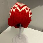 Old Navy Women beanie Photo 1