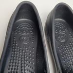 Crocs  JUNEAU BLACK SLIP ON LOAFERS WITH STRETCHY UPPER STRAP WOMENS 7 Photo 5