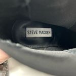 Steve Madden Steve‎ Madden Black and White Subtle Snakeprint Heeled ankle bootie size 8.5 Photo 2