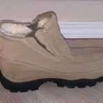 Kamik  Women’s 10 Winter Boots Light Beige Suede Fleece Lined Photo 4