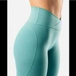 Alphalete Leggings Photo 1