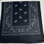 Wide Black Bandana Pattern Headband Photo 1