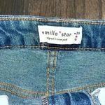 Vanilla Star Jeans High-Waisted Distressed Denim Shorts with Raw Hem Detail Medium Wash F1 Photo 4