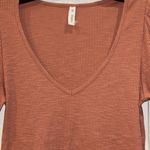 Wishlist BRAND DARK PINK…MAUVEY COLOR TOP WITH SMALL RUFFLE ON SHORT SLEEVES Photo 2