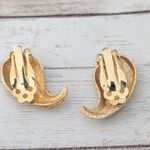 Vintage Clip On Earrings Gold Tone Leaf Photo 5