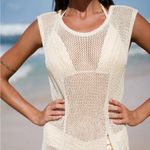 Berlook Beige Round Neck Cover Photo 4