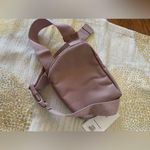 Herschel Supply Company NWT Herschel Supply Co. Hip Pack in Ash Rose Photo 7