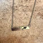 Silver bar mama bear and cub necklace Photo 0