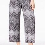 Ultra Flirt Black & White Cropped Wide Leg Pants Photo 0