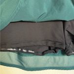 Lululemon  Hotty Hot Skirt Deep Green size 6 Photo 3
