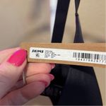 SKIMS Wireless Onyx Push-up Plunge Bra - Size 34H Photo 1