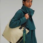 Lululemon Never Lost Keychain NWT Photo 3