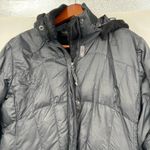 Mountain Hardwear Mountain Hardware black puffer front zip jacket w/ pockets warm women size small Photo 1