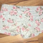 Cute flower shorts Size undefined Photo 2