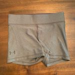 Under Armour  Shorts Spandex Women’s Small Gray Compression Volleyball Biker Photo 0