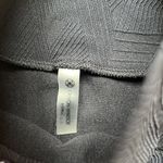 Windsor Devon  Atlas Leggings in Black Textured Photo 2