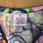 New Womens V Photo 3