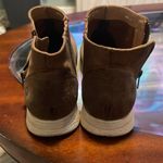 Women Brown Leather Boots borm Size 8.5 Photo 1