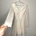 City Vibe White V-Neck Lace Cut Out Long Sleeve Dress light gold Glitter size 9 Photo 2
