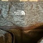 The North Face  Dynamix Capri Leggings Heather Gray Black Women’s Small Photo 3