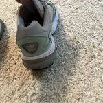 Adidas  Womens Falcon B28127 Gray Casual Shoes Sneakers Size 7.5 Photo 2