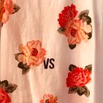 Victoria's Secret Victoria’s Secret Women’s Floral Print Pajama Top Photo 4