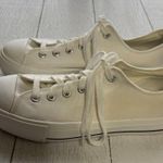 Sincerely Jules White Canvas Vince Sneakers Size 10M Photo 0
