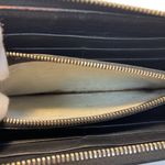 Prada  Vitello Move Half Zip Black Long Wallet - Preowned Photo 5