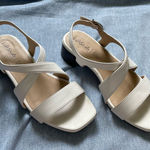 Life Stride  Jordan Strappy Sandals Size 6 Wide in White Photo 0