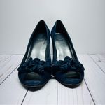 Stuart Weitzman Navy Blue Suede Rosette Peep-Toe Pumps Size 8M Photo 1
