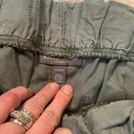 A pea in the pod  Pants Maternity Size Large Green Jogger‎ Cropped Cargo Photo 5