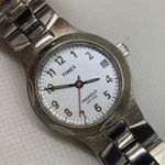 Timex  indiglo women’s quartz date watch silver tone 25mm links size 7” running Photo 1