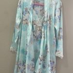 Apt. 9 Matching set night gown robe set it’s beautiful Photo 1