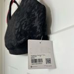 Lululemon Size 4  energy bra Photo 5