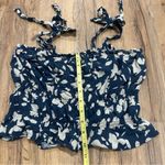 Saltwater Luxe Blouse Women's Medium Blue Floral Sleeveless Cropped Los Angeles Photo 4