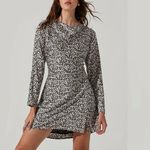 ASTR  the Label NWT Long Sleeve Cowl Neck‎ Mini Dress Open Back Size Medium Photo 1