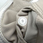 Lululemon  Align Tank Top Women's Size 6 White Nulu Yoga Built-In Bra GUC Photo 4