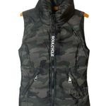 SoulCycle  Women’s Sam Puffer Vest Size Small in Camo New NWT Retail $298 Photo 0
