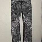 Lululemon Black And White Dottie Geo Print Size 2 Black/white Photo 2