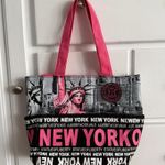 Robin Ruth New York Statue of Liberty Tote Bag Pink & Black Zip Top Photo 0