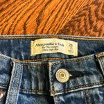 Abercrombie & Fitch A+F Curve Love Ultra High Rise 90s Straight Jean Photo 2