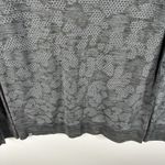 Lululemon Gray camo Breeze By Long Sleeve Women’s Size Medium Athletic Running Photo 5