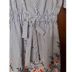 Westport Size 4 Blue & White Striped dress w. Bell sleeves and floral embroidery Photo 5
