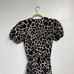 LDT Ellie Giraffe Print V Photo 5