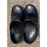 Dansko Clogs Professional Linen Patent Sz 36 (5.5) Black Metallic Rainbow Work Photo 3